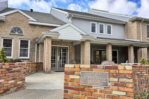 Somerset Manor Apartments property